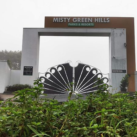 Misty Green Hills Parks & Resorts Kondotty Buitenkant foto