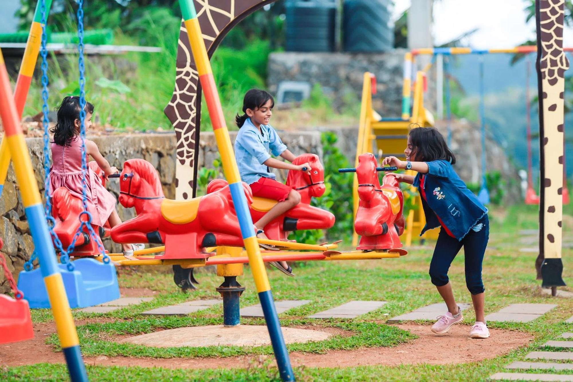 Misty Green Hills Parks & Resorts Kondotty Buitenkant foto