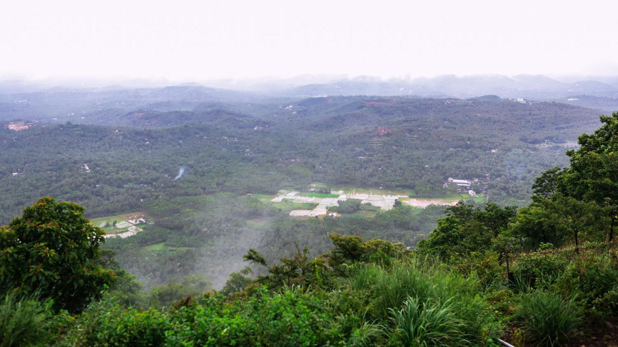 Misty Green Hills Parks & Resorts Kondotty Buitenkant foto